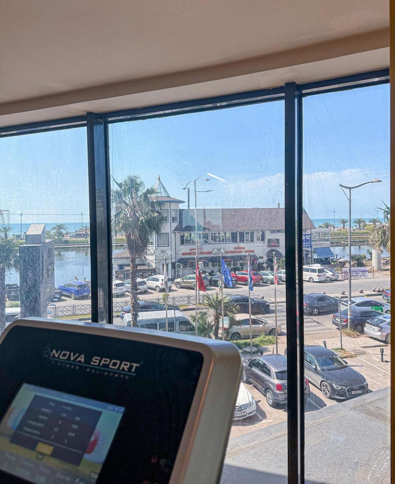 Orbi City Aparthotel Batumi Eksteriør billede
