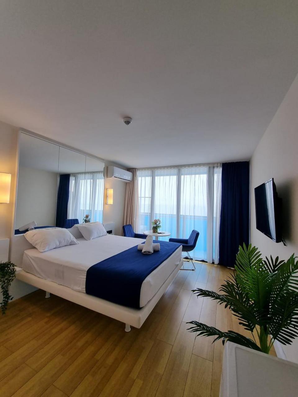 Orbi City Aparthotel Batumi Eksteriør billede