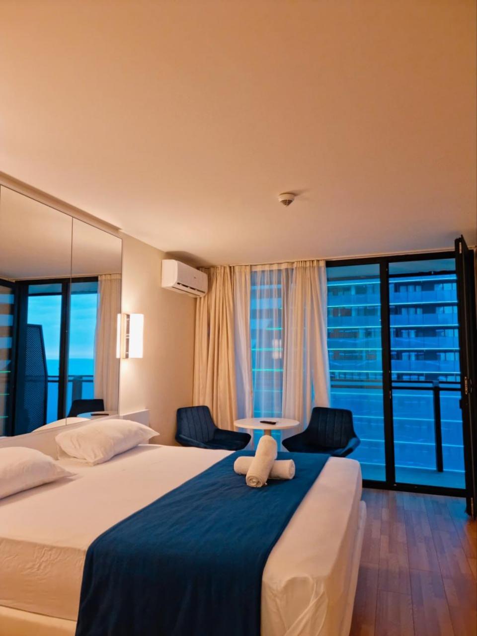 Orbi City Aparthotel Batumi Eksteriør billede